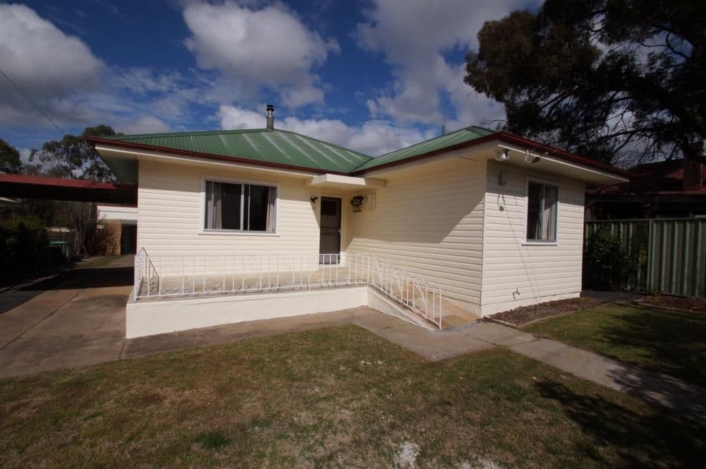 149 Markham Street, Armidale - Image 1