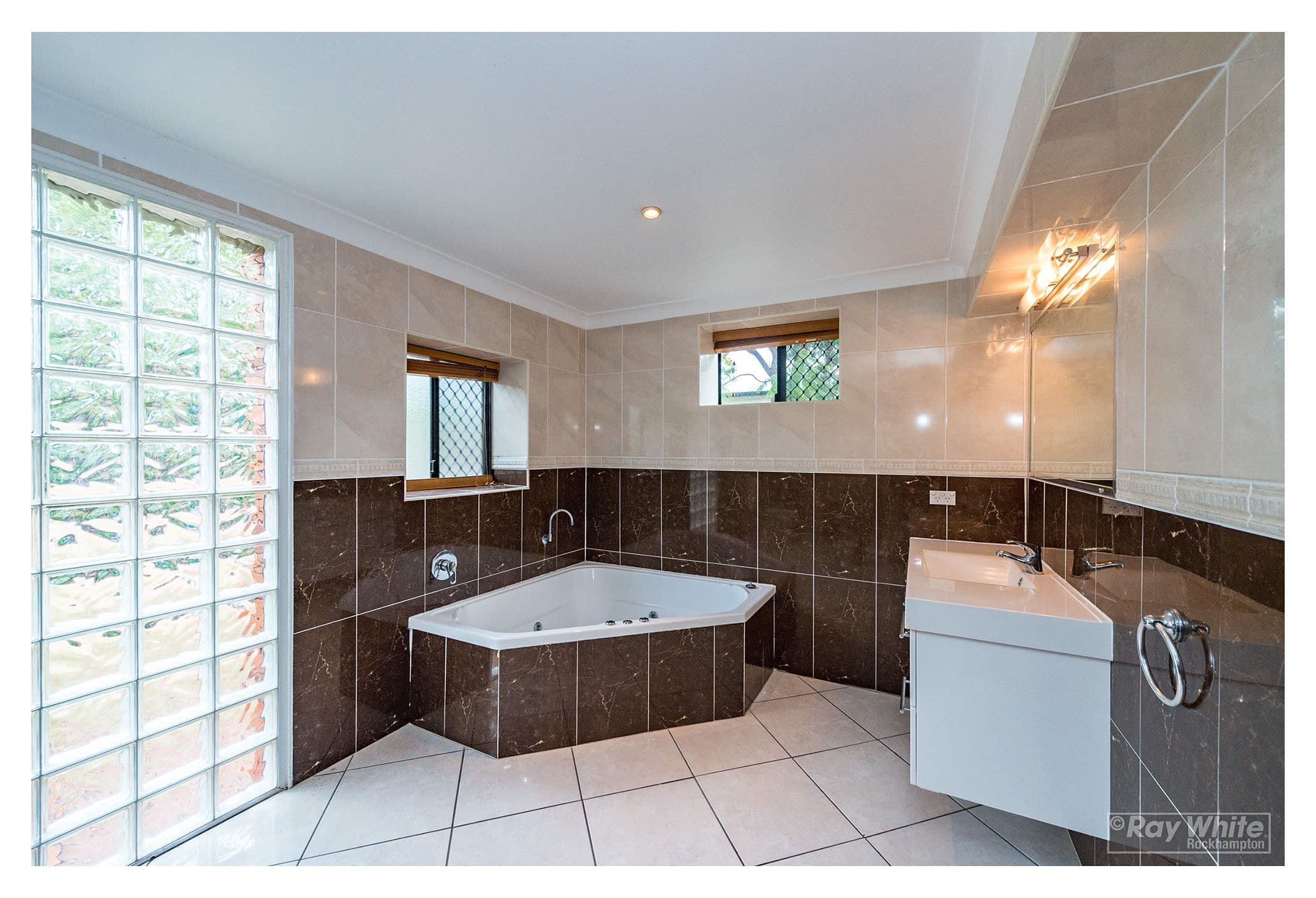 248 Farm Street, Kawana QLD 4701, Kawana - Thumbnail 8