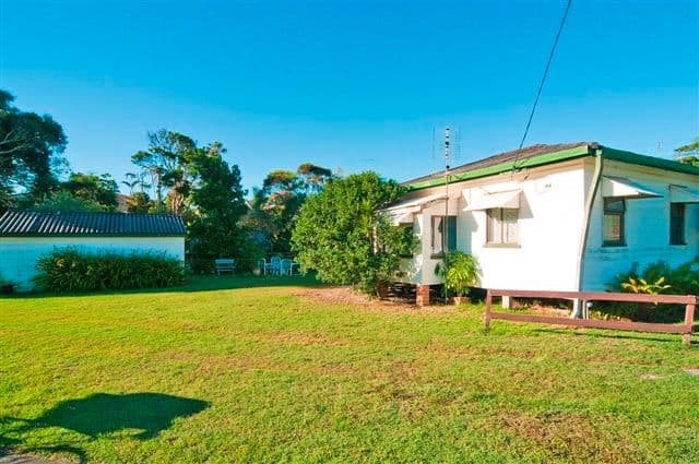 2 Young Street, HASTINGS POINT NSW 2489, Hastings Point - Thumbnail 2