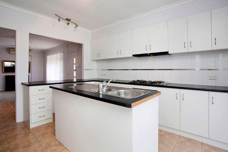 24 Bacchus Marsh Road, CORIO VIC 3214, Corio - Thumbnail 6