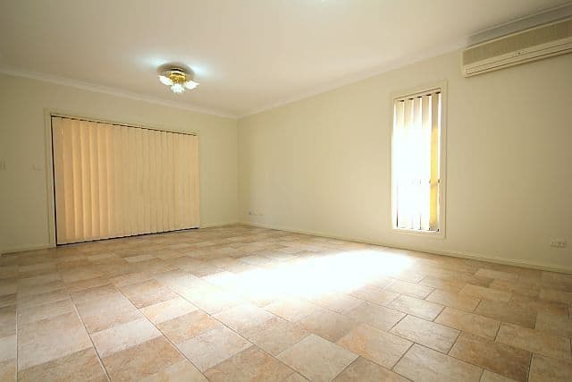 899 Punchbowl Road, PUNCHBOWL NSW 2196, Punchbowl - Thumbnail 4