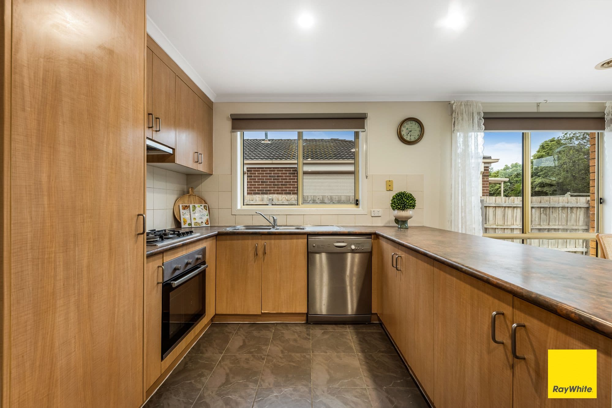 16 Summerhill Street, Tarneit VIC 3029, Tarneit - Thumbnail 7