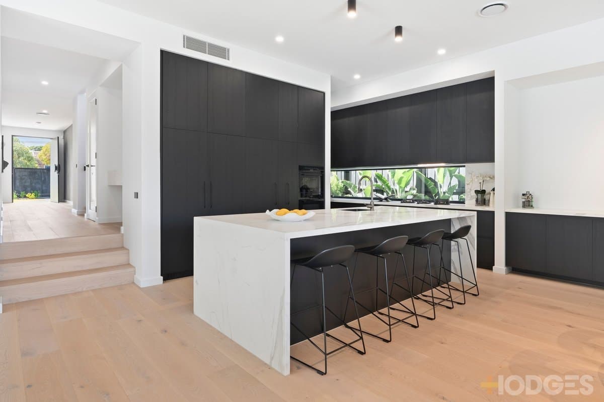 1 Kendall Street, Hampton, VIC, 3188, Hampton - Thumbnail 3