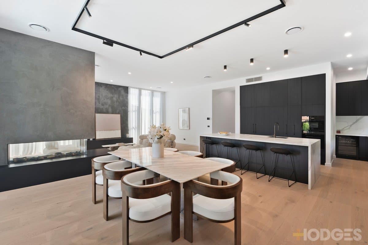 1 Kendall Street, Hampton, VIC, 3188, Hampton - Thumbnail 4