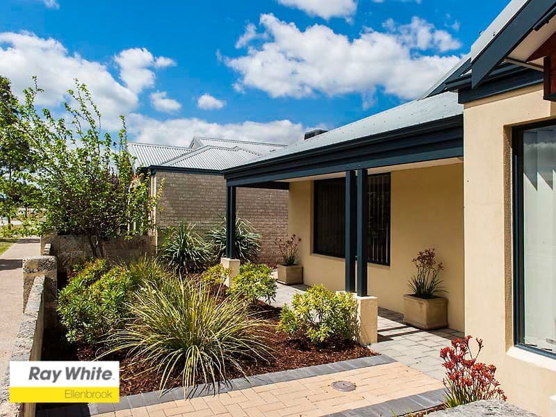 153 Coolamon Boulevard, ELLENBROOK WA 6069, Ellenbrook - Thumbnail 3