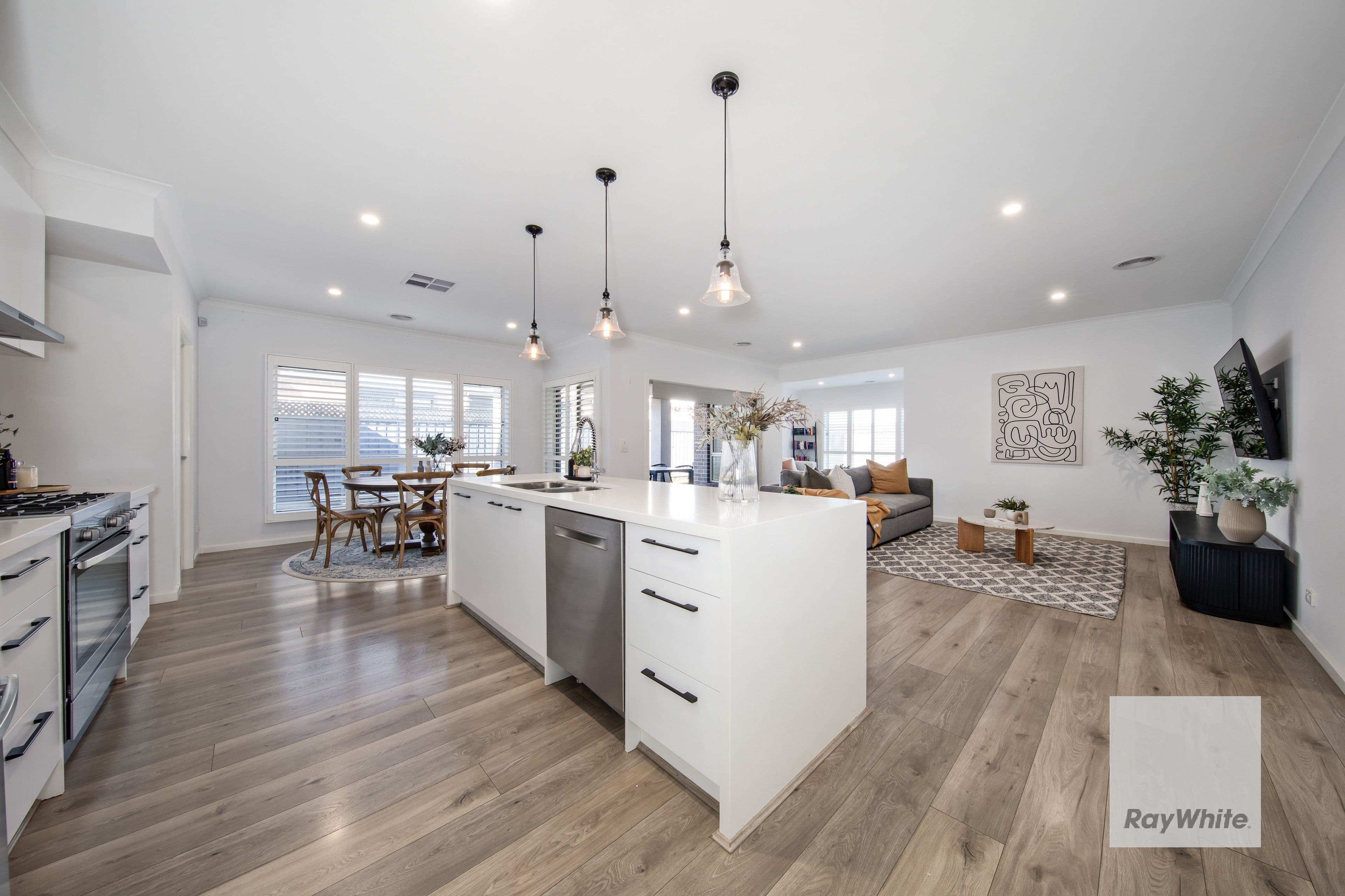 13 Bottlebrush Road, AINTREE VIC 3336, Aintree - Thumbnail 5