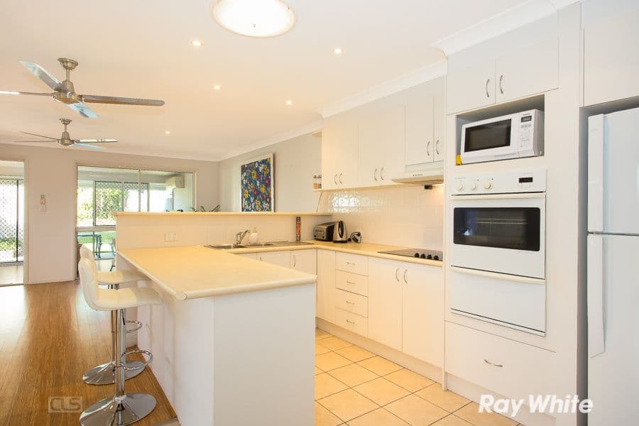 2 Calm Court, BONGAREE QLD 4507, Bongaree - Thumbnail 2