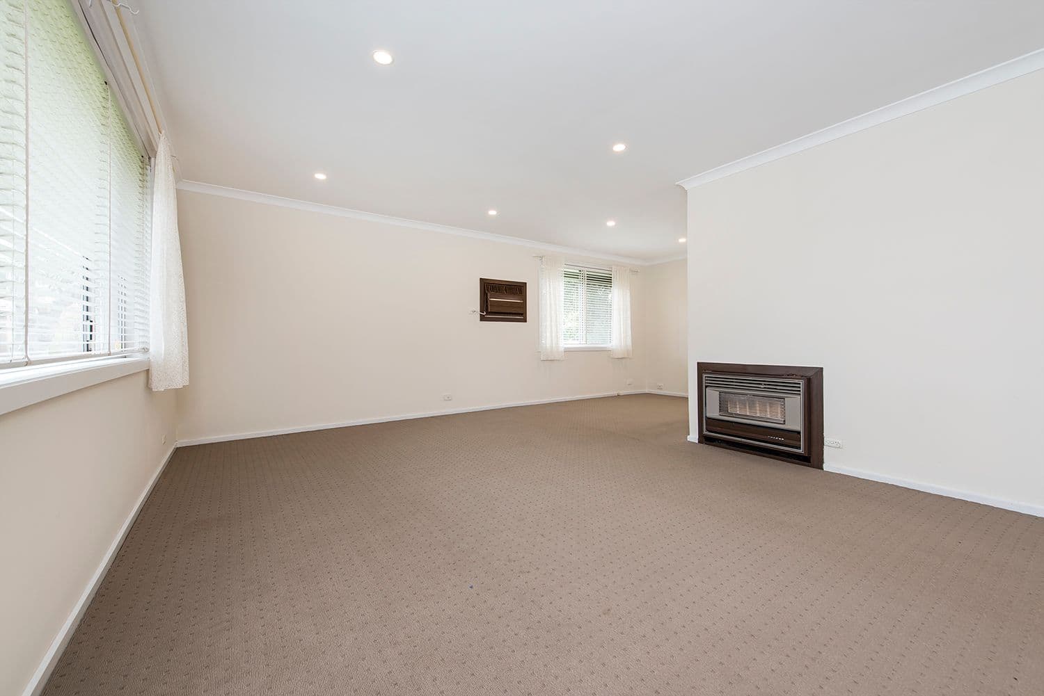 43 Wren Street, Altona VIC 3018, Altona - Thumbnail 2