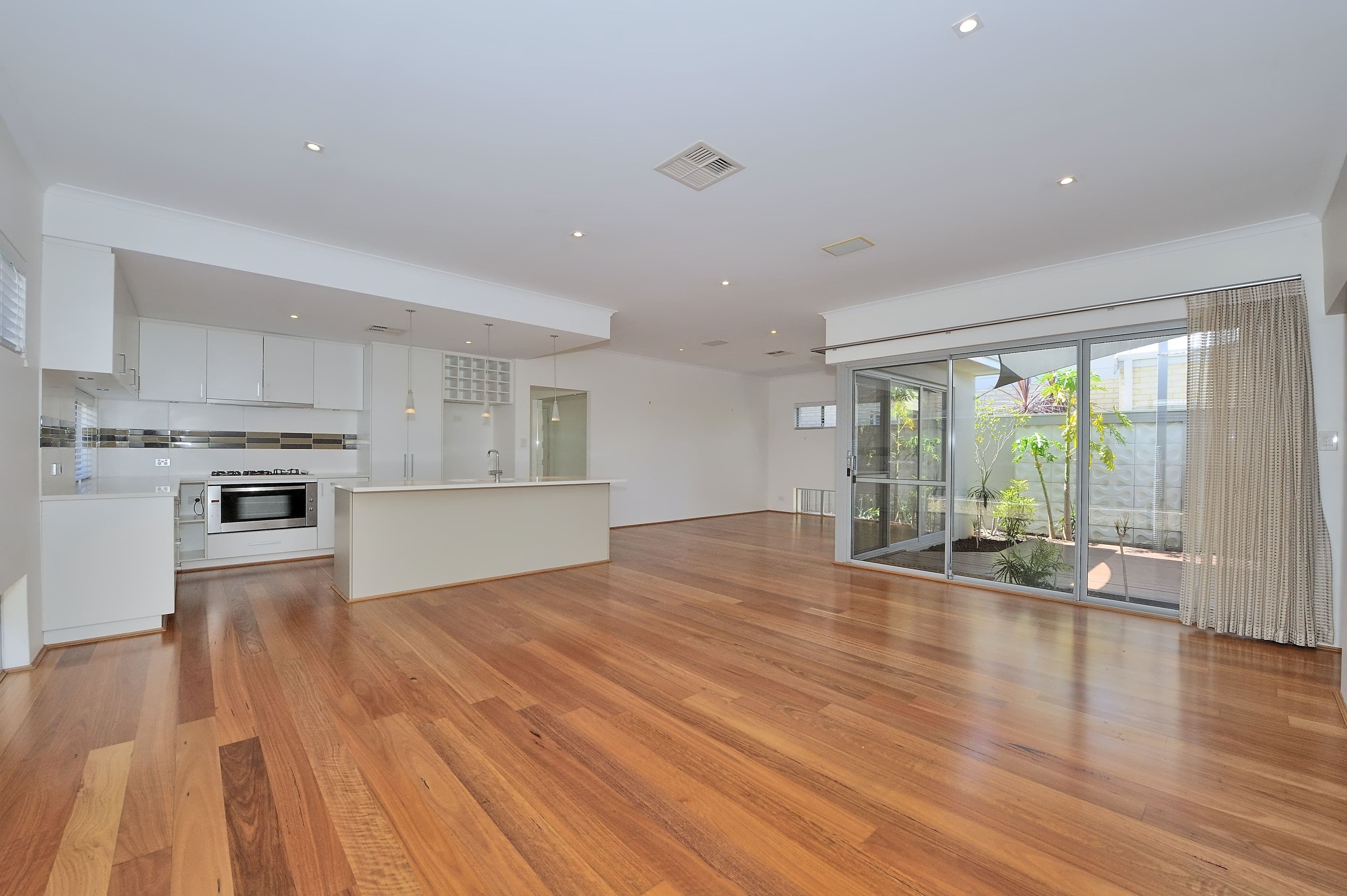 14 Wesley Way, Aveley WA 6069, Aveley - Thumbnail 2
