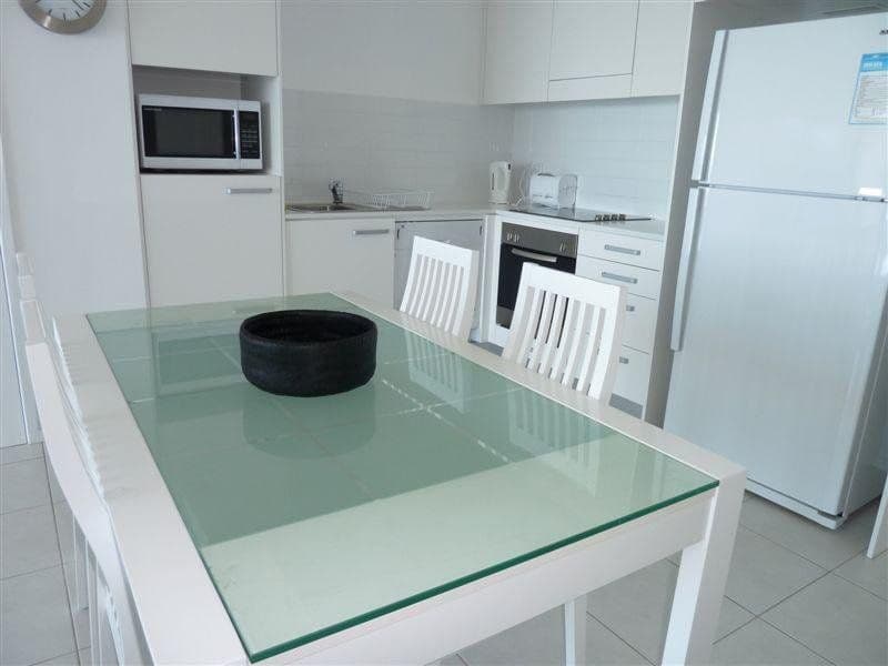 192 Ocean Pacific, 25 Surf Parade, BROADBEACH QLD 4218, Broadbeach - Thumbnail 4