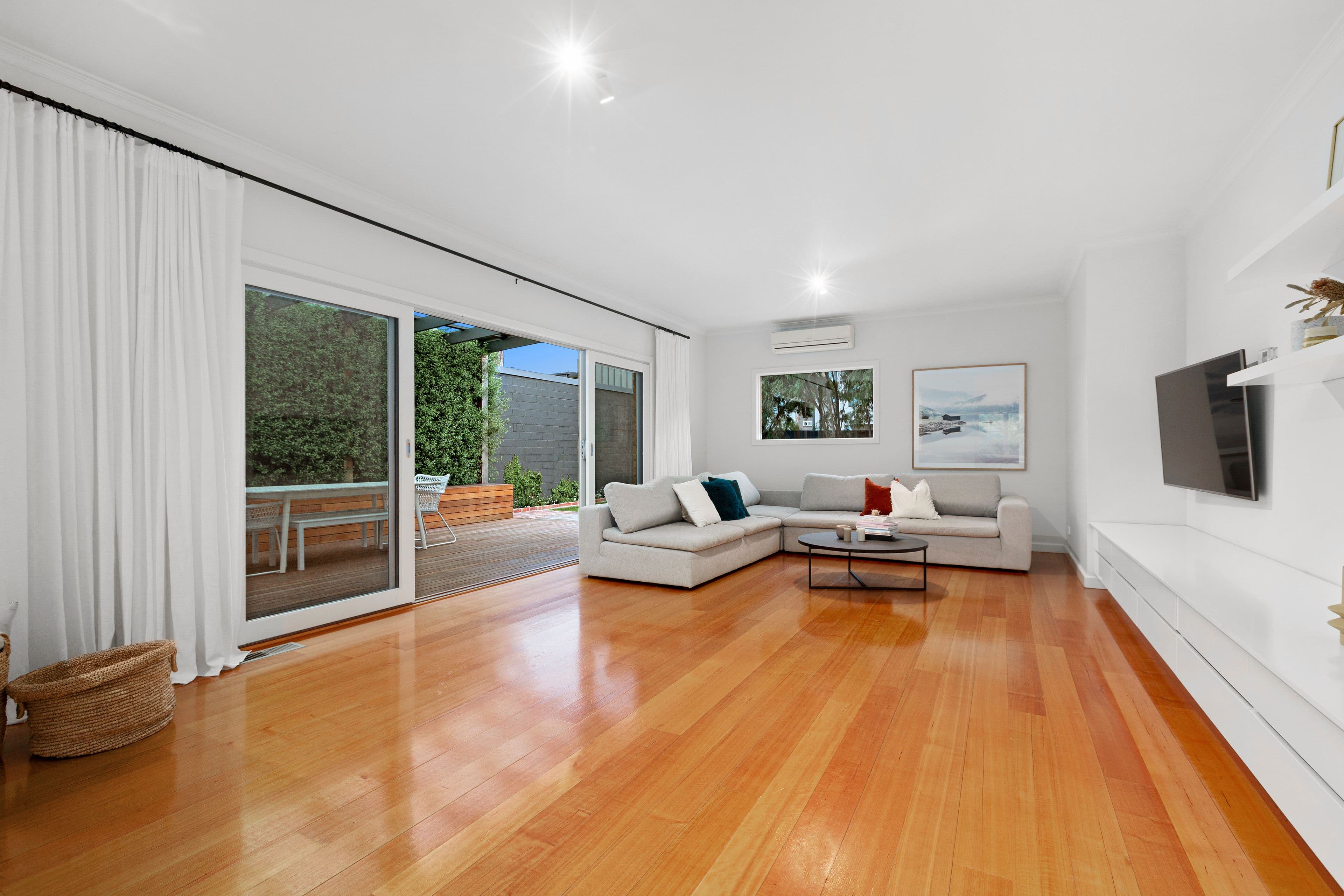 4 Warren Road, Cheltenham VIC 3192, Cheltenham - Thumbnail 5
