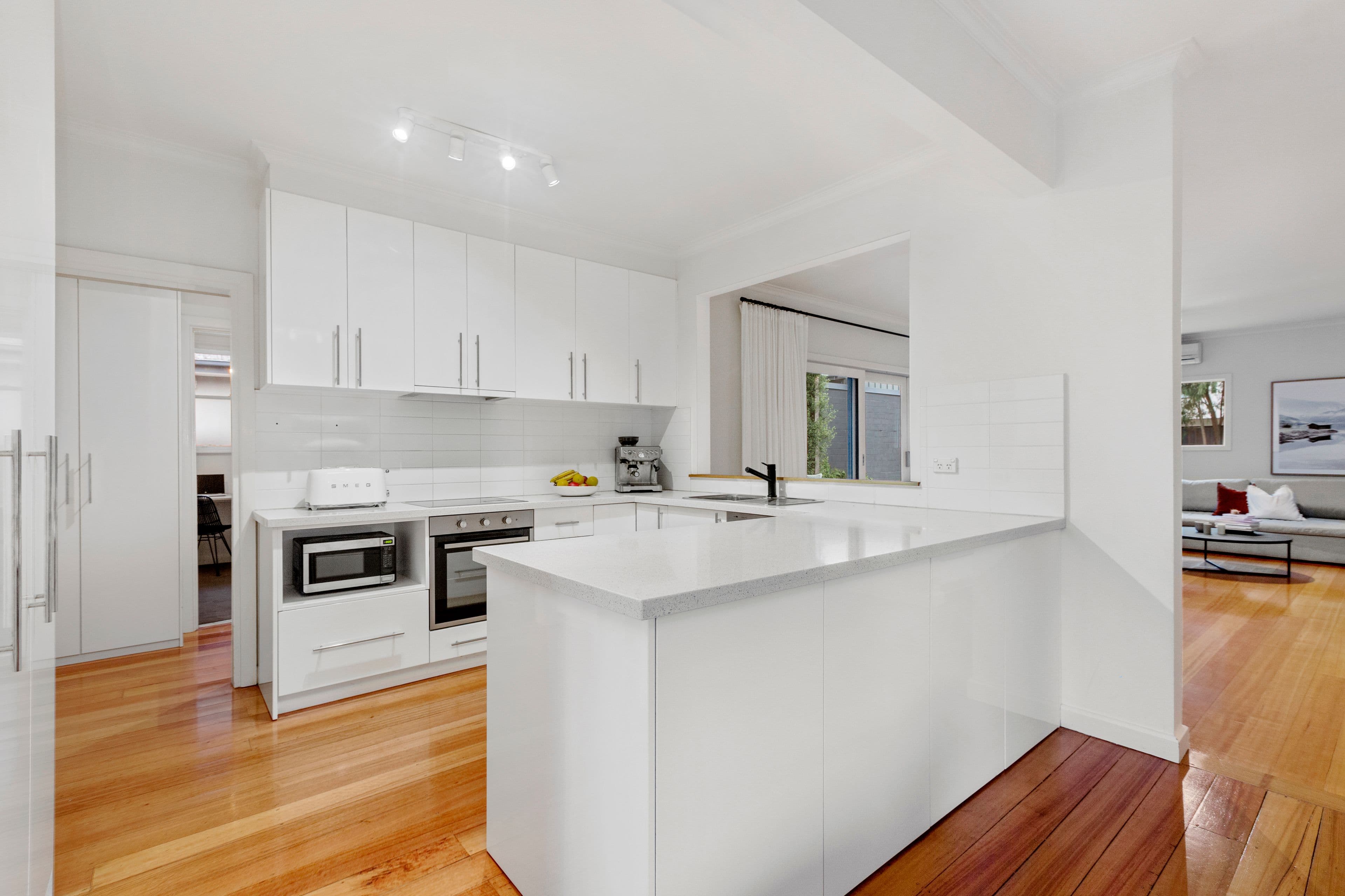 4 Warren Road, Cheltenham VIC 3192, Cheltenham - Thumbnail 6