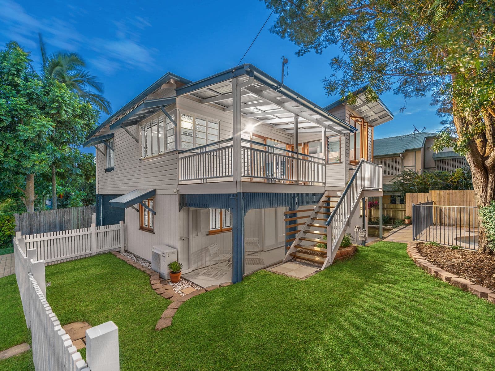 19 Mearns Street, Fairfield QLD 4103, Fairfield - Image 1