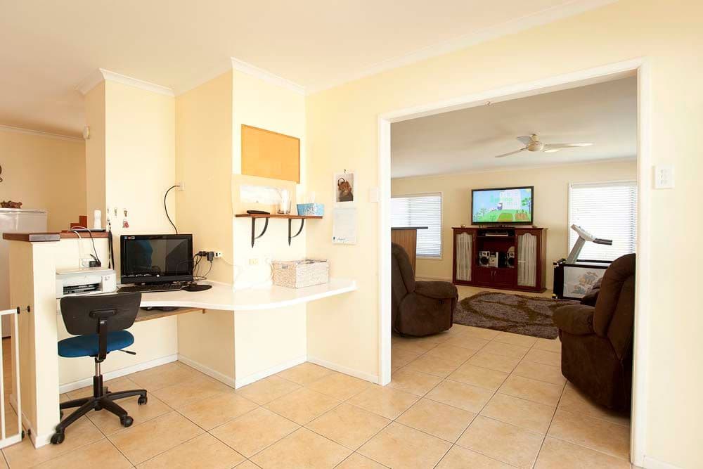 4 Sheraton Street, MACGREGOR QLD 4109, Macgregor - Thumbnail 7