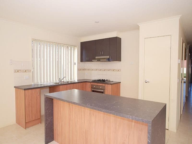 6 Westbrook Drive, KEYSBOROUGH VIC 3173, Keysborough - Thumbnail 2