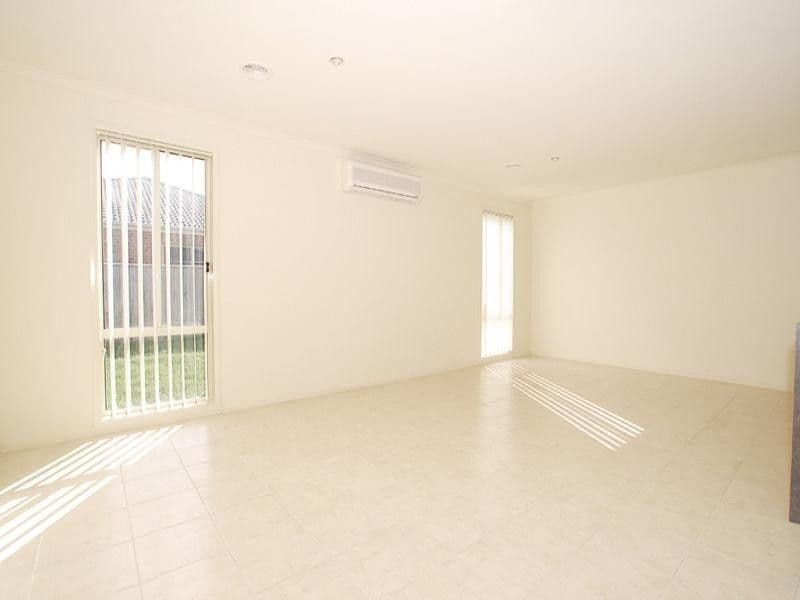6 Westbrook Drive, KEYSBOROUGH VIC 3173, Keysborough - Thumbnail 4