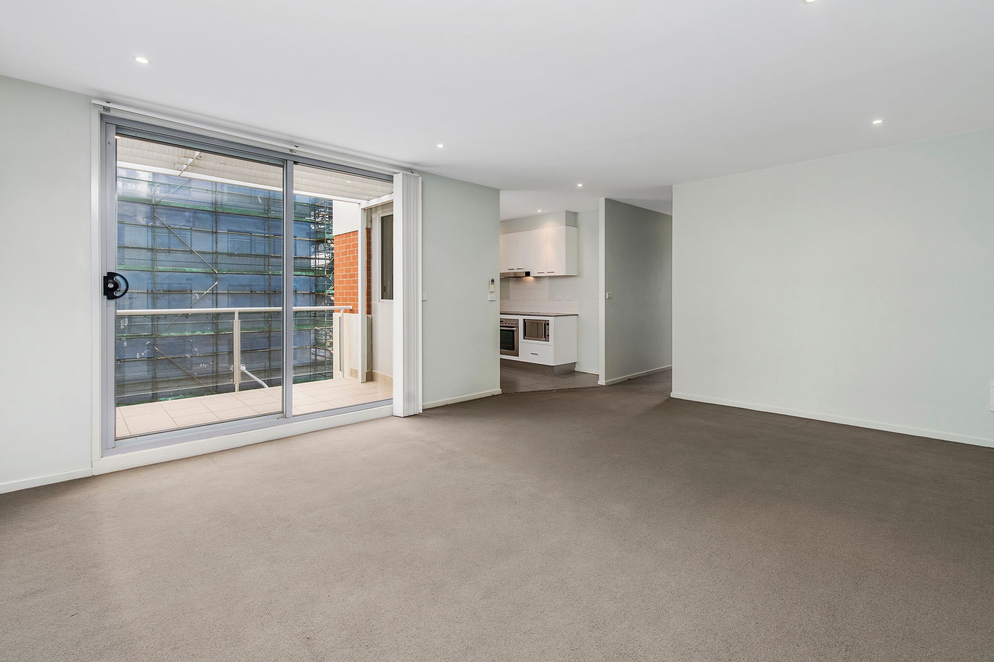 6 Toby Place, Mooroolbark, Mooroolbark - Thumbnail 2