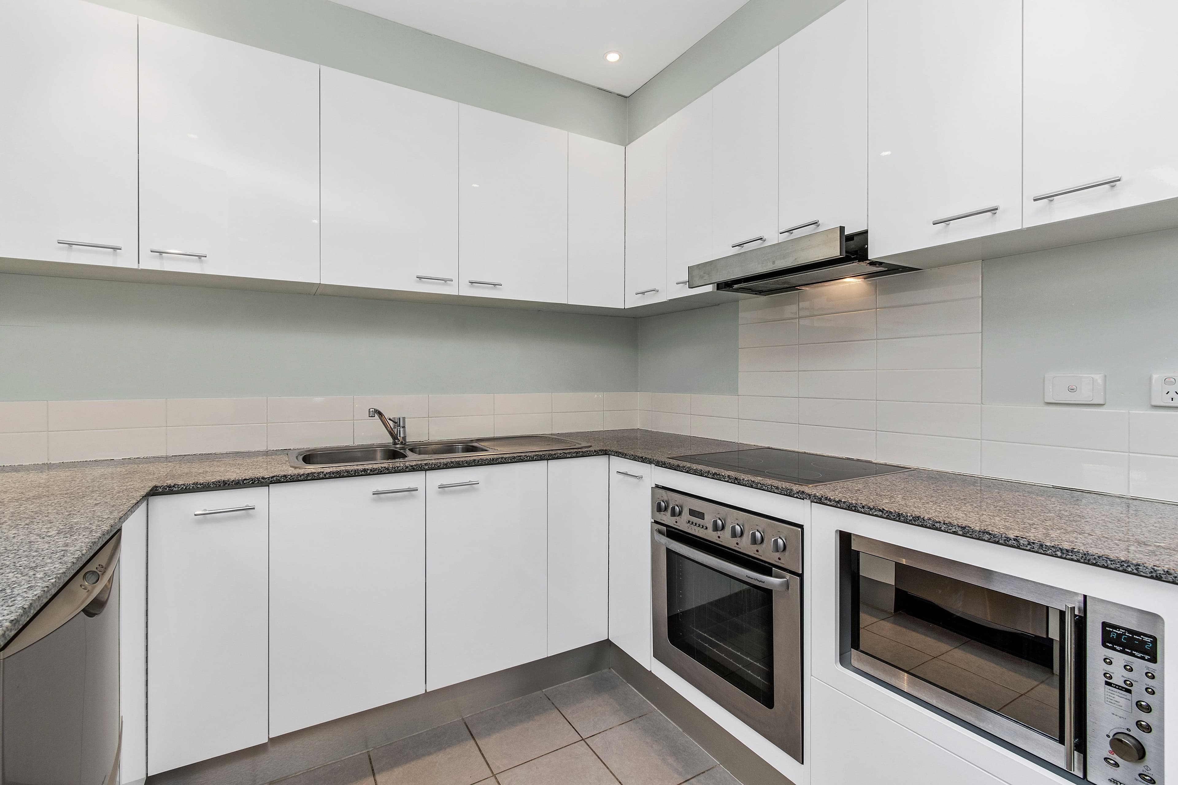 6 Toby Place, Mooroolbark, Mooroolbark - Thumbnail 3