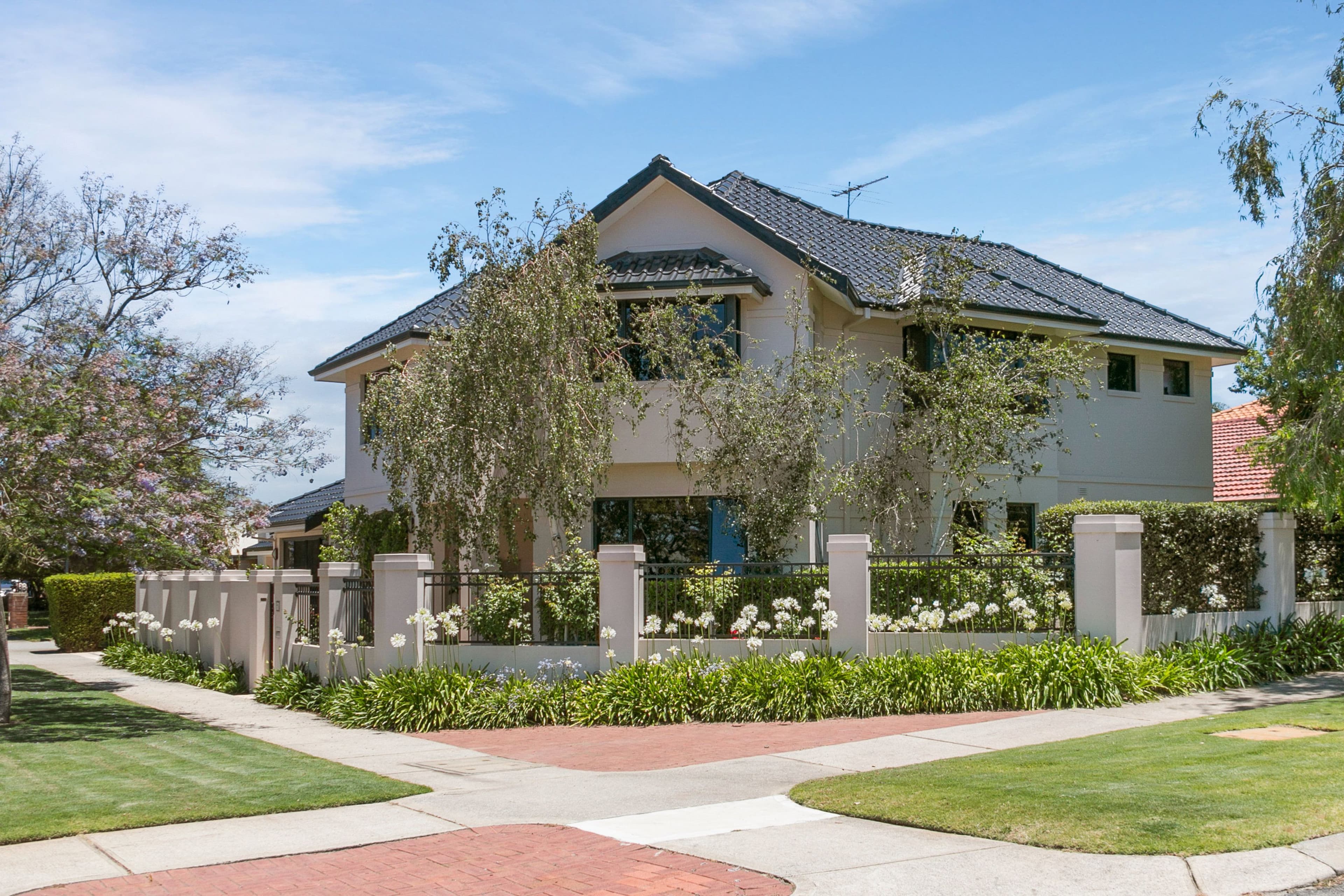 28 Letchworth Centre Avenue, Salter Point WA 6152, Salter Point - Image 1