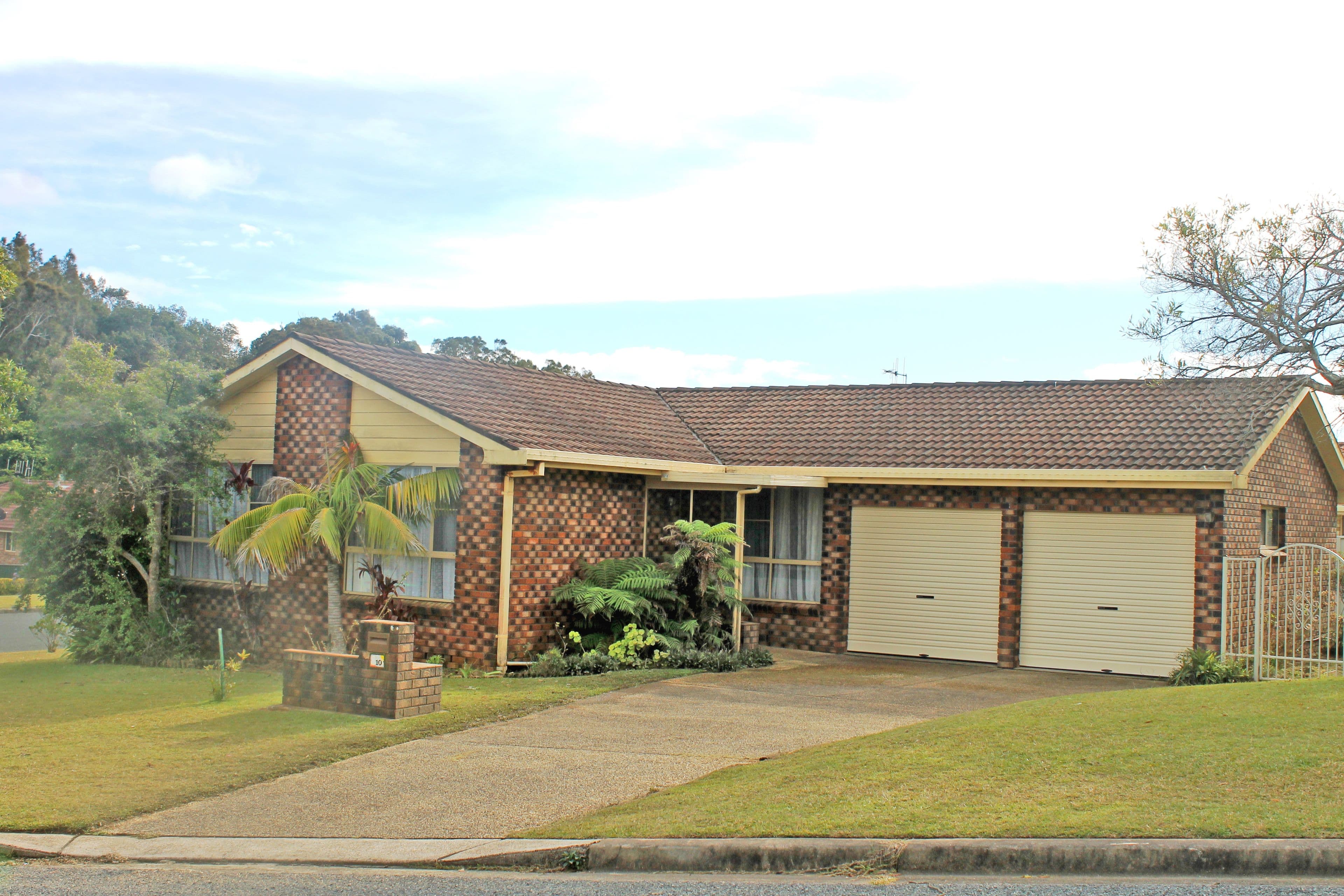 10 Miala Street, Lake Cathie - Image 1