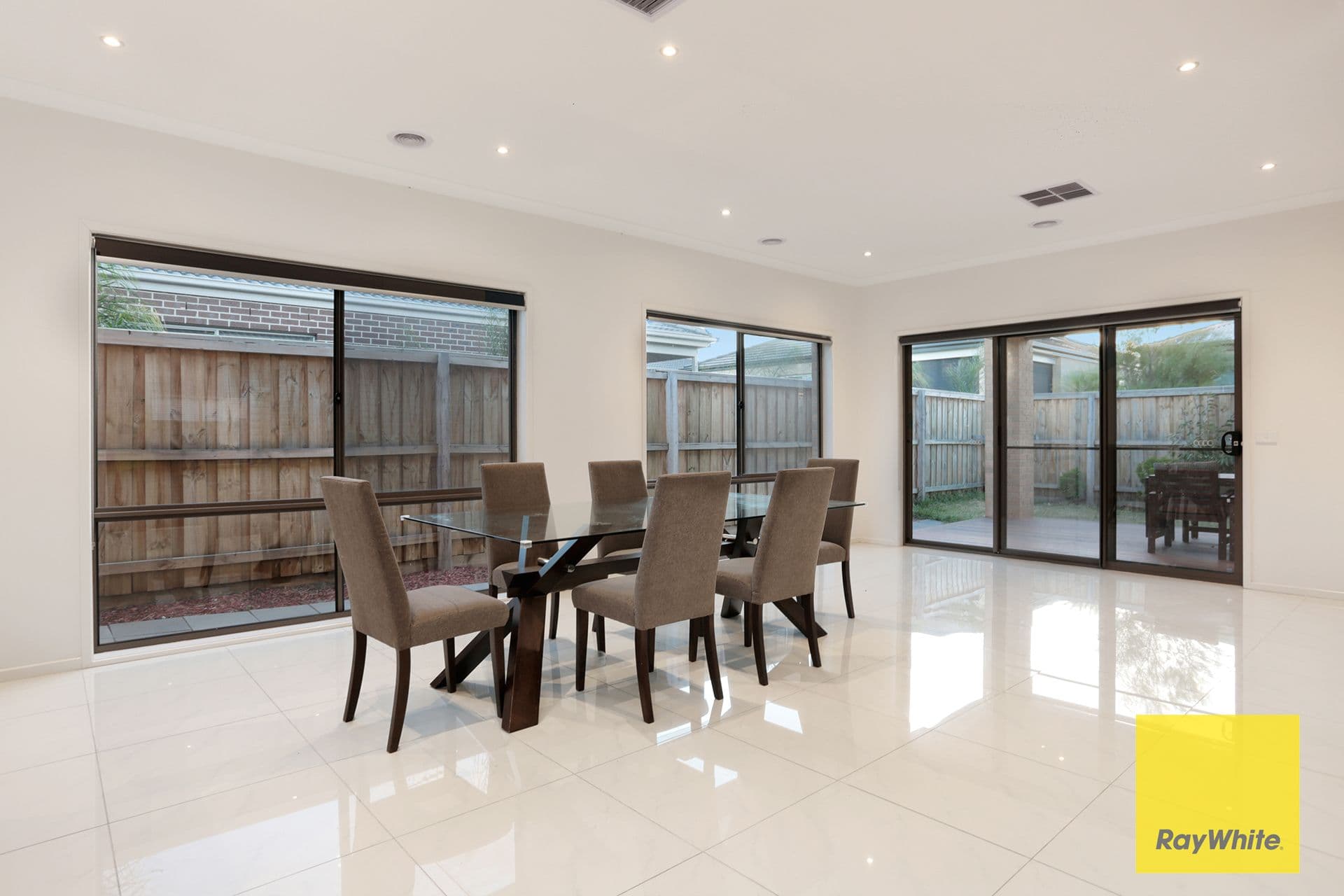 28 Durlston Street, POINT COOK VIC 3030, Point Cook - Thumbnail 5