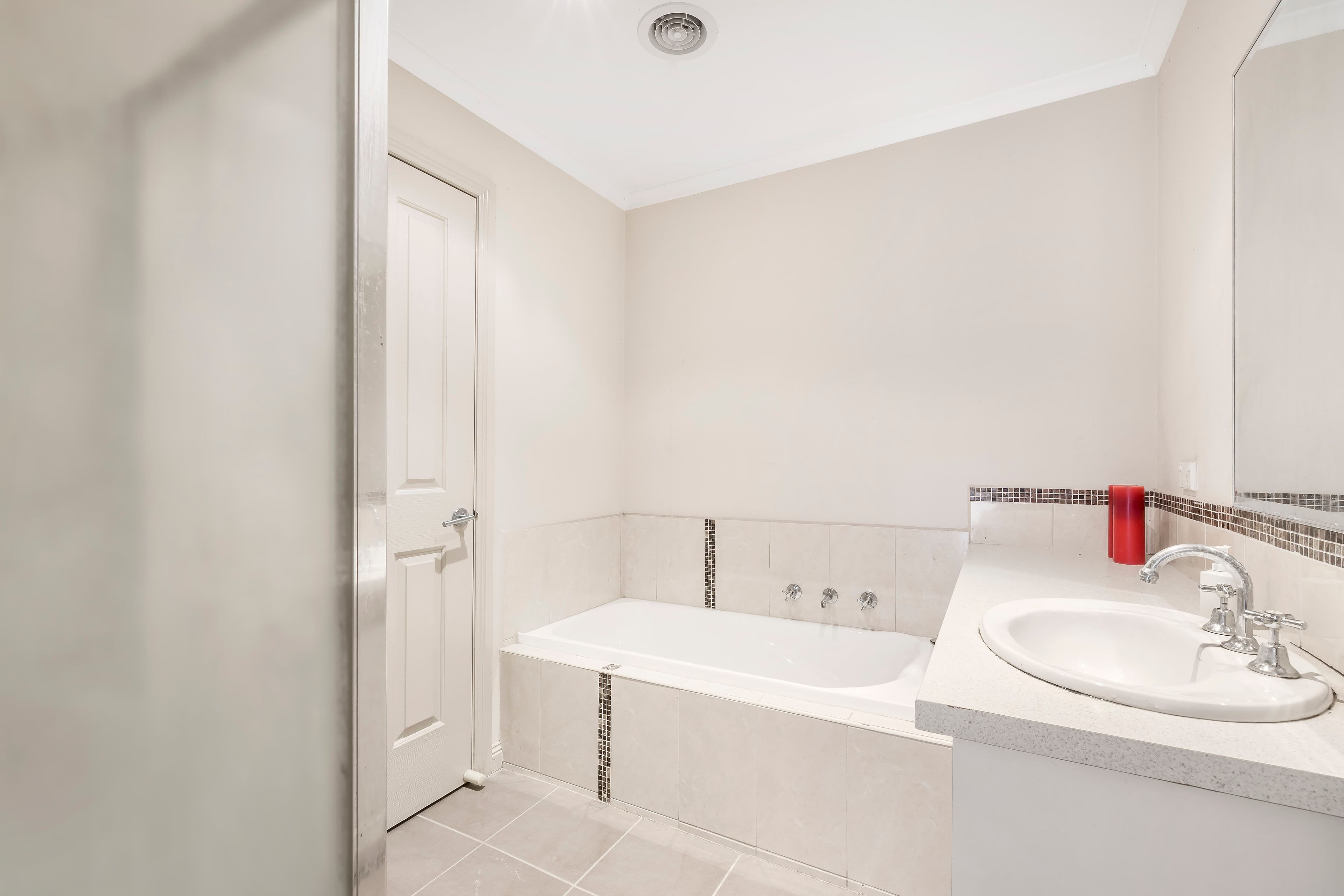 45 Ancona Drive, Mill Park VIC 3082, Mill Park - Thumbnail 5