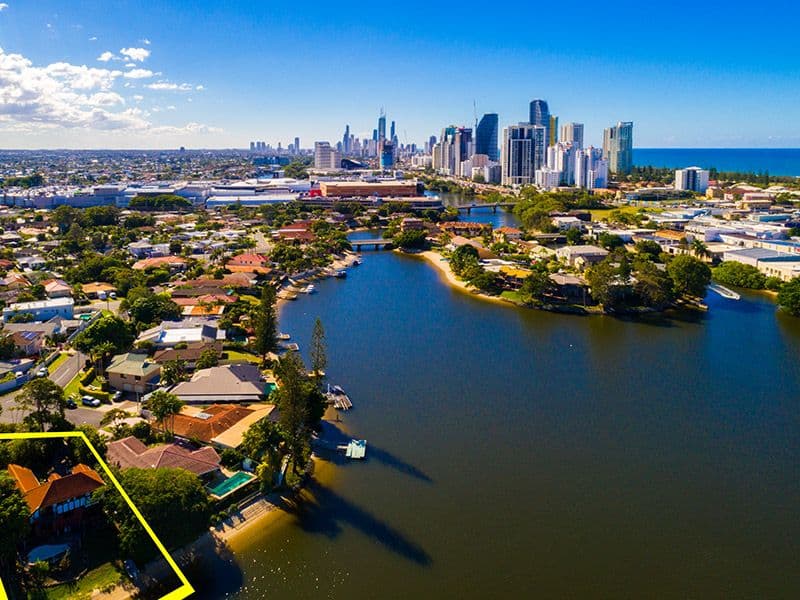 3 Vevey Street, Mermaid Waters QLD 4218, Mermaid Waters - Thumbnail 2