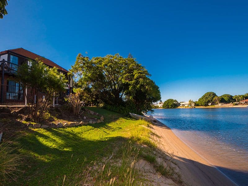 3 Vevey Street, Mermaid Waters QLD 4218, Mermaid Waters - Thumbnail 8