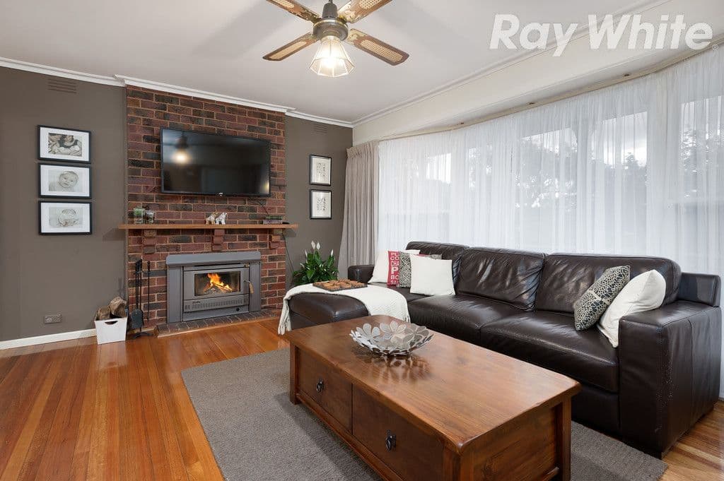 49 Moreton Crescent, BUNDOORA VIC 3083, Bundoora - Thumbnail 2