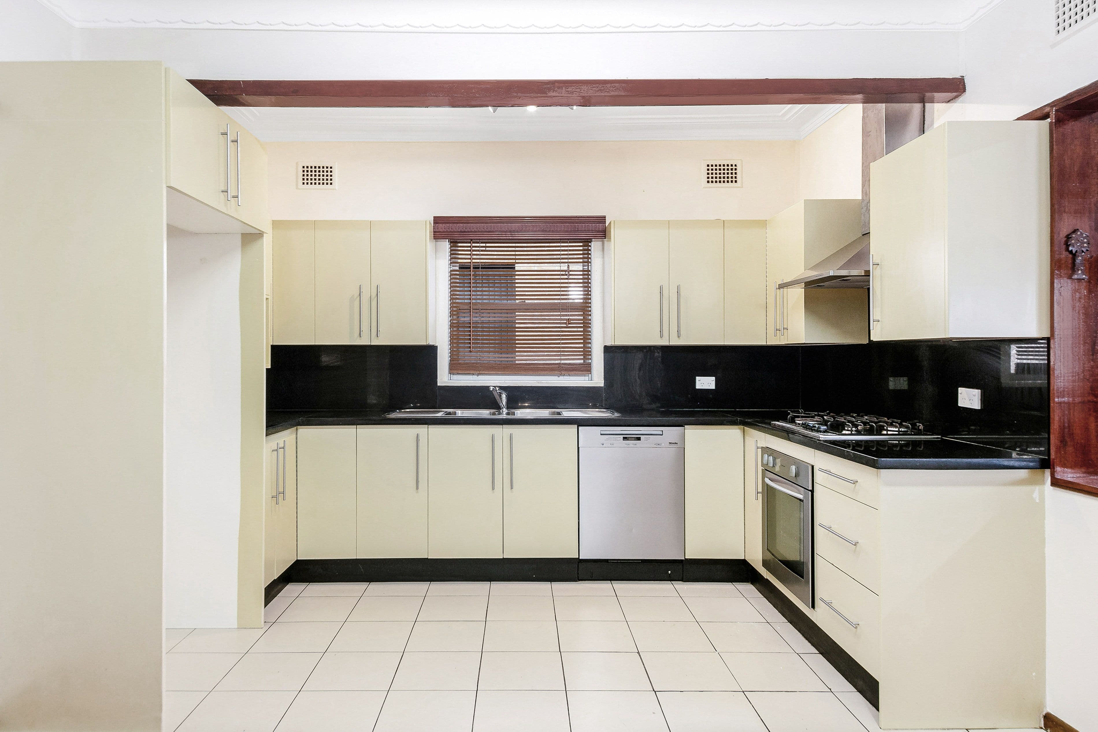 30 Wyatt Avenue, Regents Park NSW 2143, Regents Park - Thumbnail 3