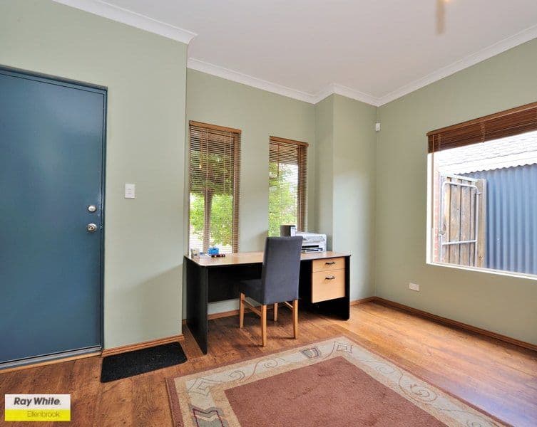 74 Thundelarra Avenue, ELLENBROOK WA 6069, Ellenbrook - Thumbnail 4