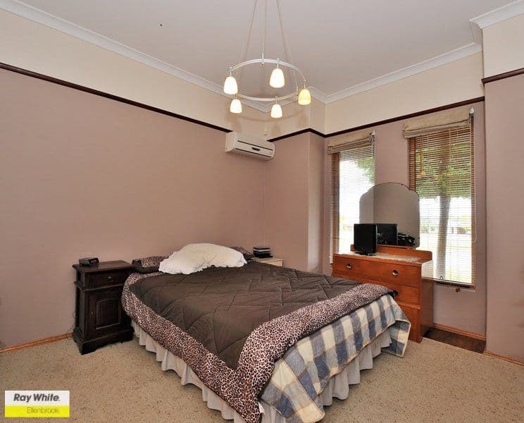 74 Thundelarra Avenue, ELLENBROOK WA 6069, Ellenbrook - Thumbnail 5