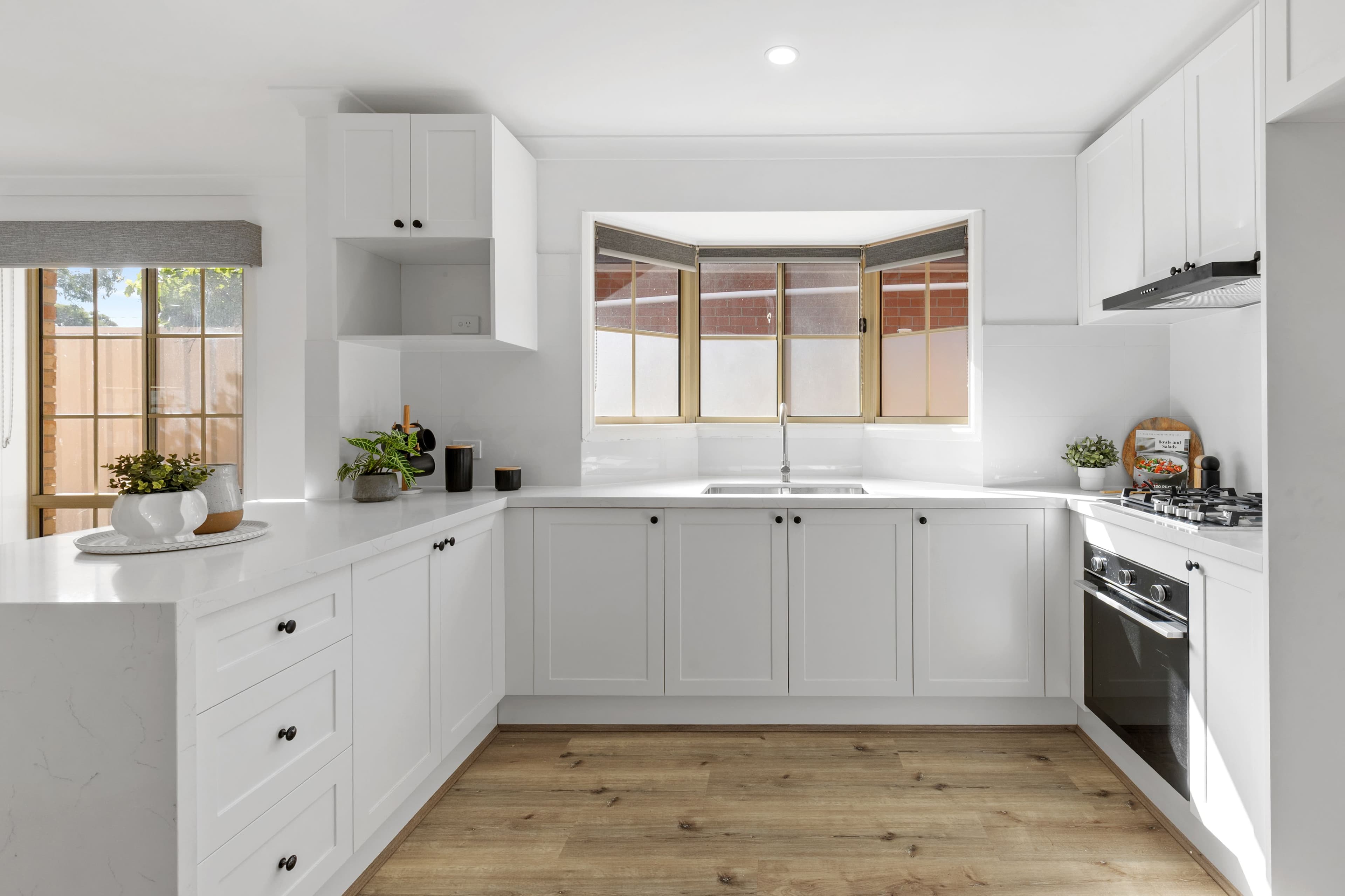 10 Kathryn Avenue, Lalor VIC 3075, Lalor - Thumbnail 2