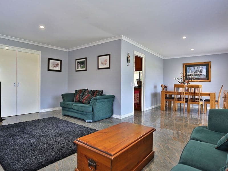 9 Centurion Street, Bridgeman Downs QLD 4035, Bridgeman Downs - Thumbnail 3