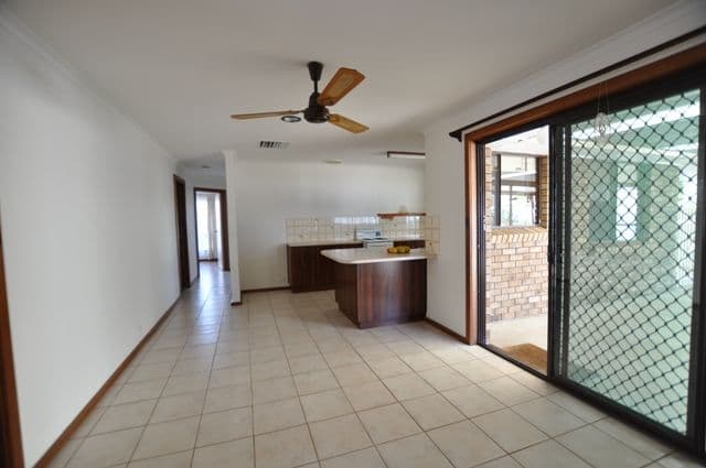 31 Butterworth Road, Aldinga Beach SA 5173, Aldinga Beach - Thumbnail 6