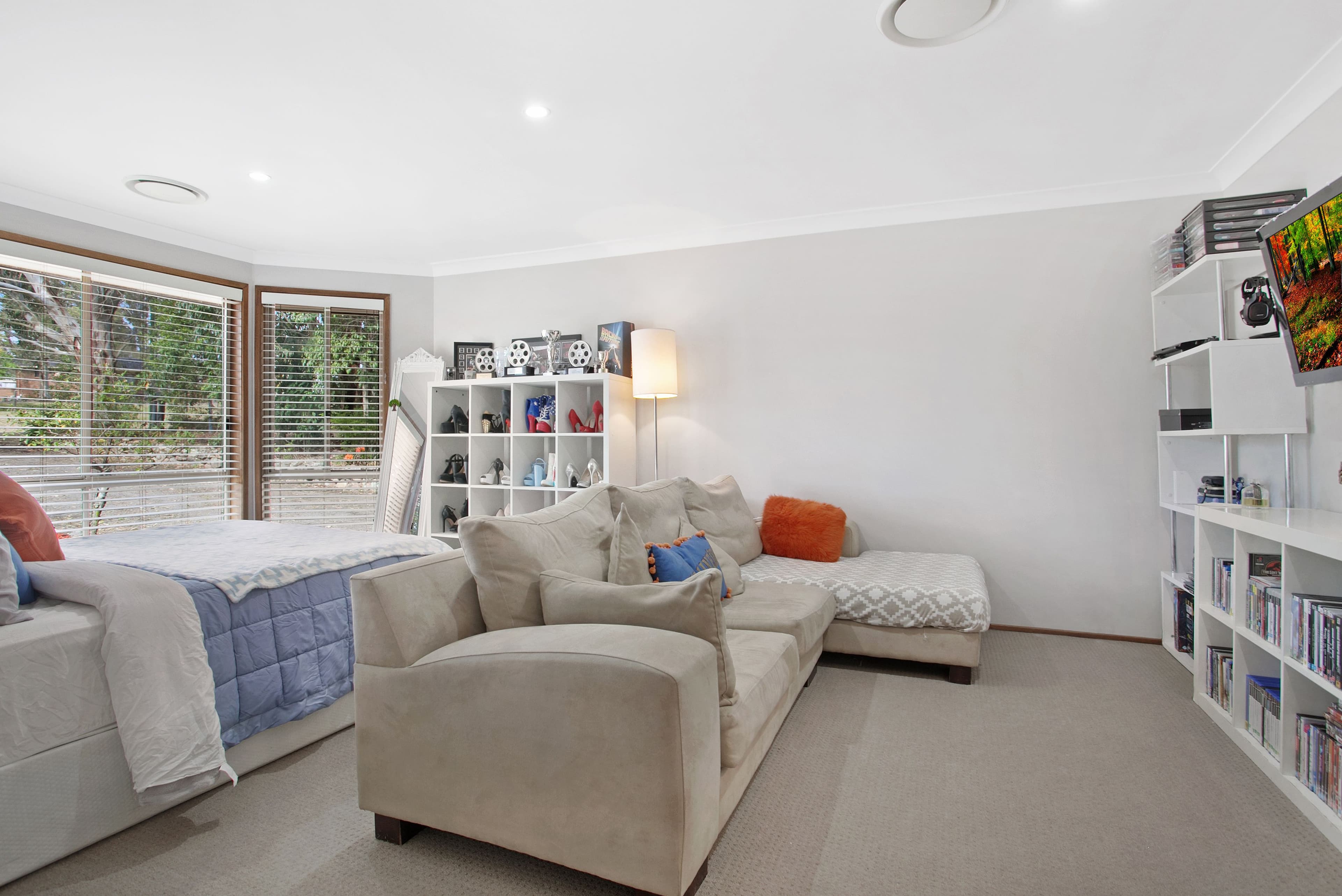 14 Glenurie Close, Woodville - Thumbnail 2