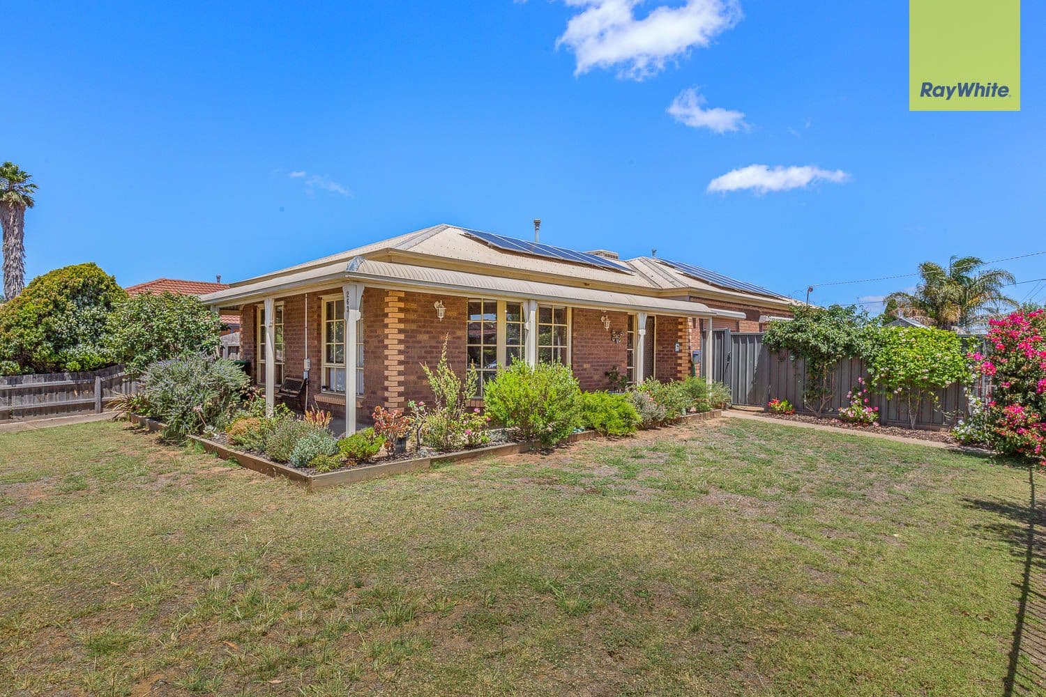 263 Greaves Street North, Werribee VIC 3030, Werribee - Thumbnail 2