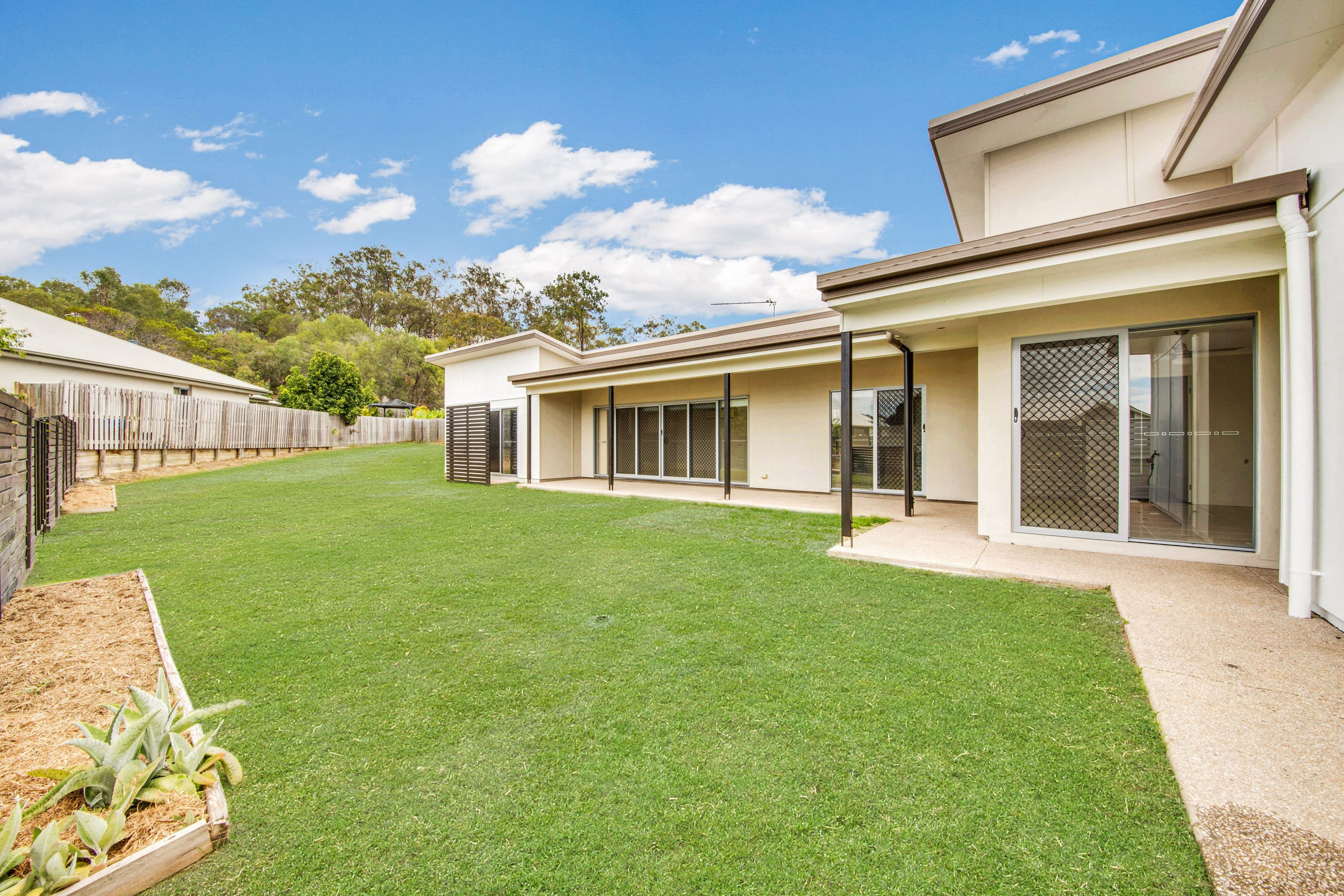 2 Eccles Close, Kirkwood QLD 4680, Kirkwood - Thumbnail 2