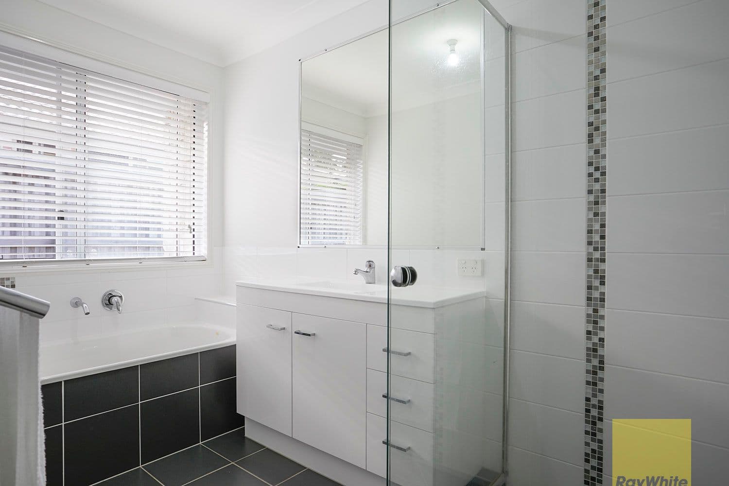 48 Duntroon Drive, ROKEBY TAS 7019, Rokeby - Thumbnail 7