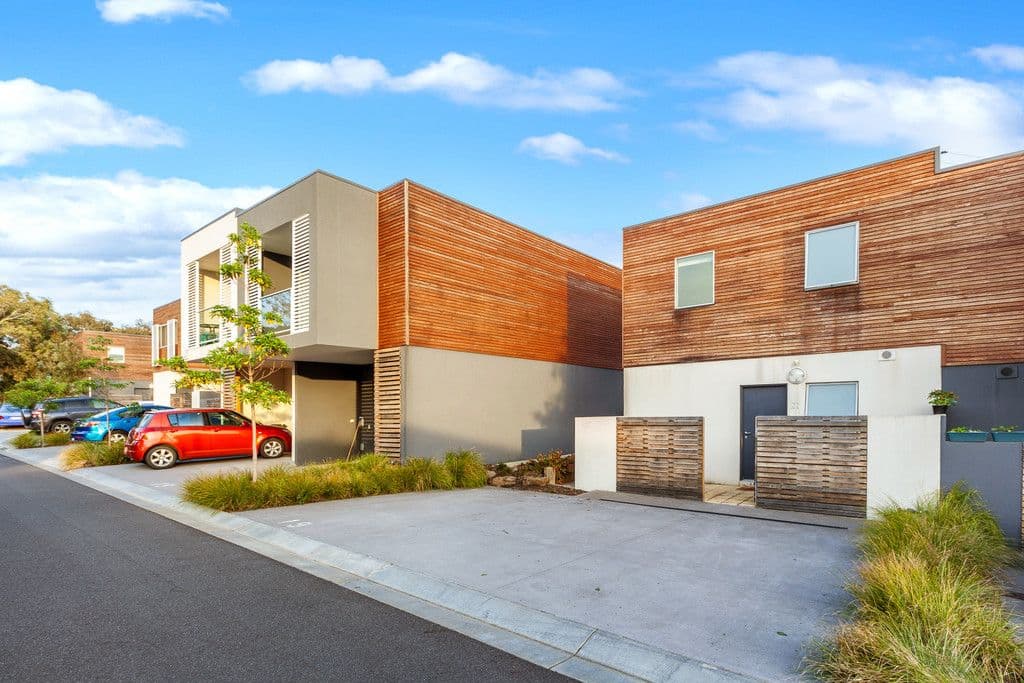 21 Waxflower Crescent, BUNDOORA VIC 3083, Bundoora - Thumbnail 8