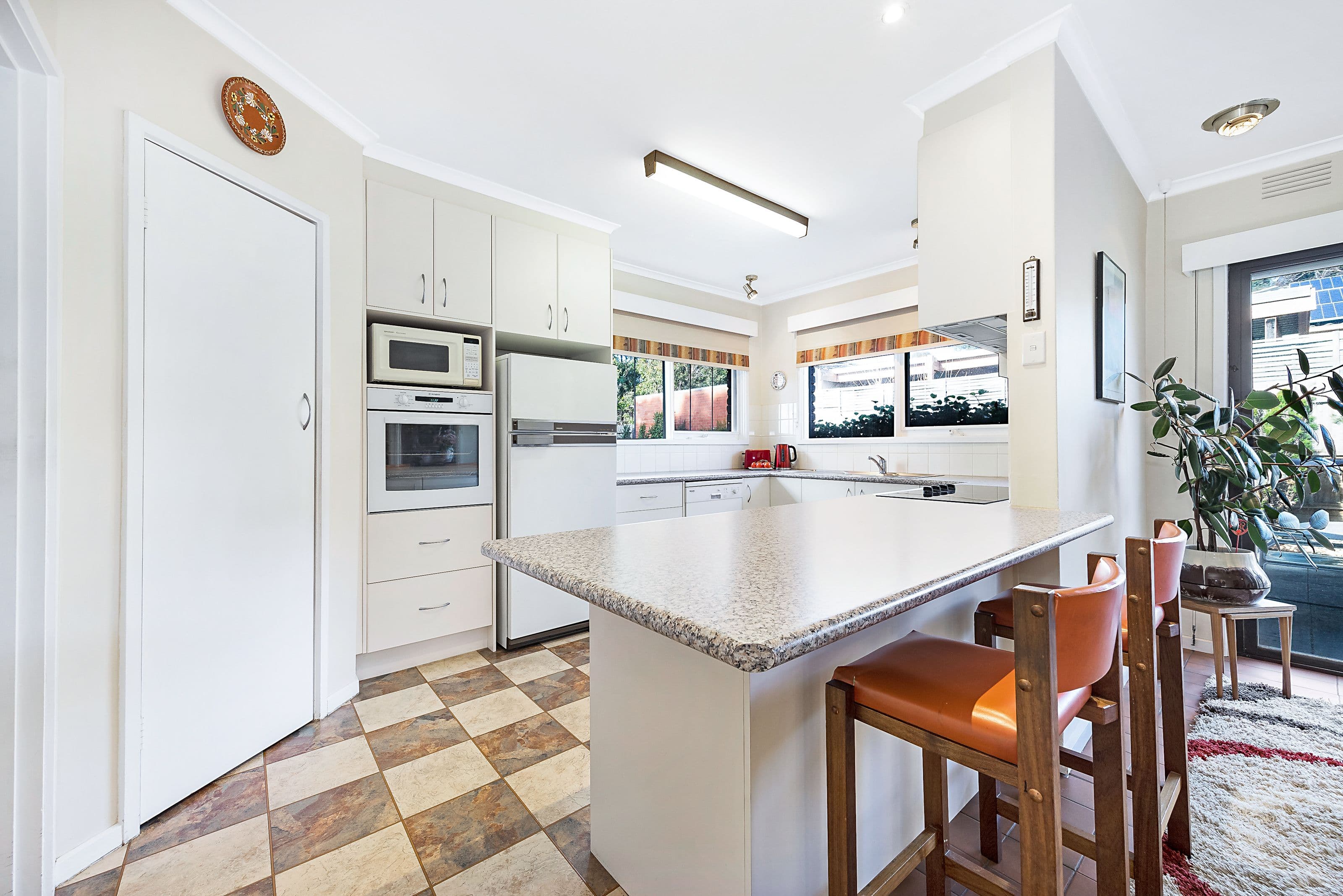 42 Grantley Drive, Glen Waverley VIC 3150, Glen Waverley - Thumbnail 5