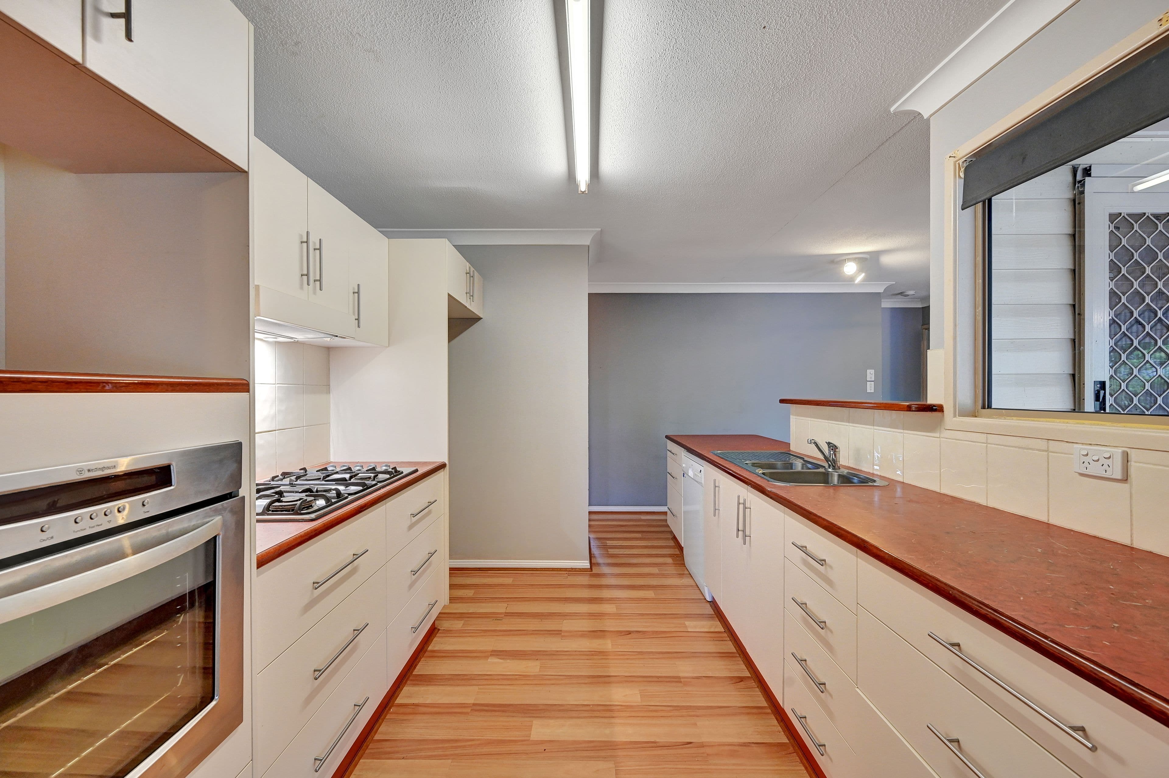 21 Malaga Street, Kirwan QLD 4817, Kirwan - Thumbnail 5