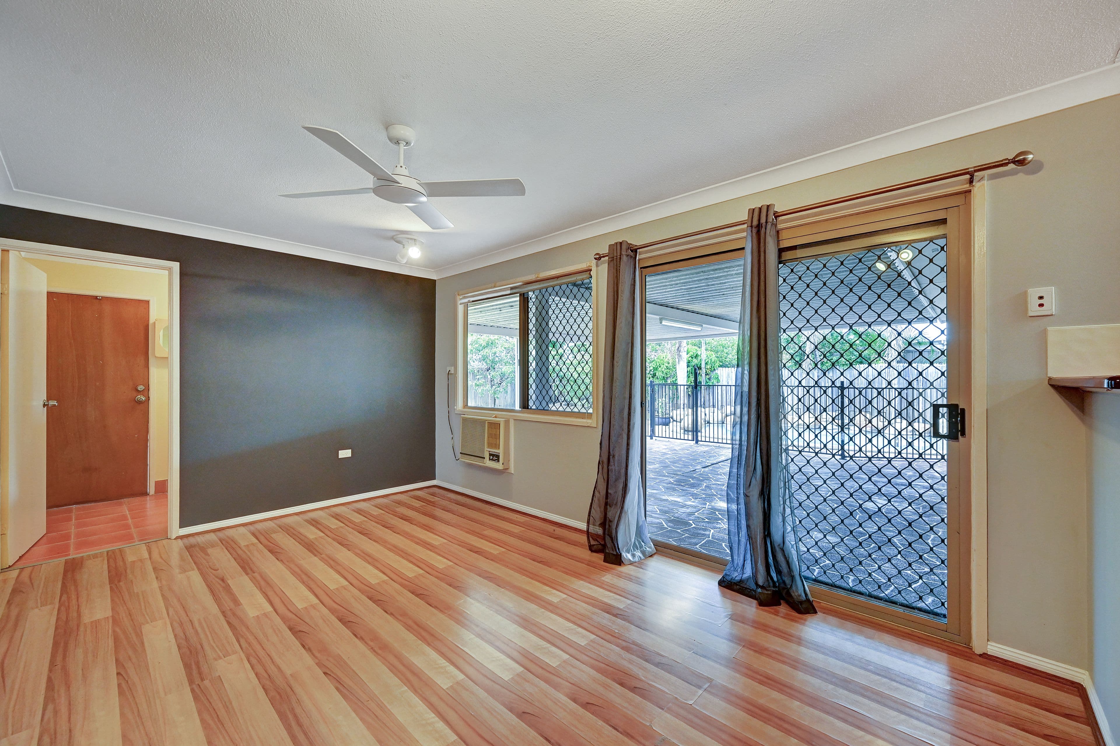 21 Malaga Street, Kirwan QLD 4817, Kirwan - Thumbnail 6