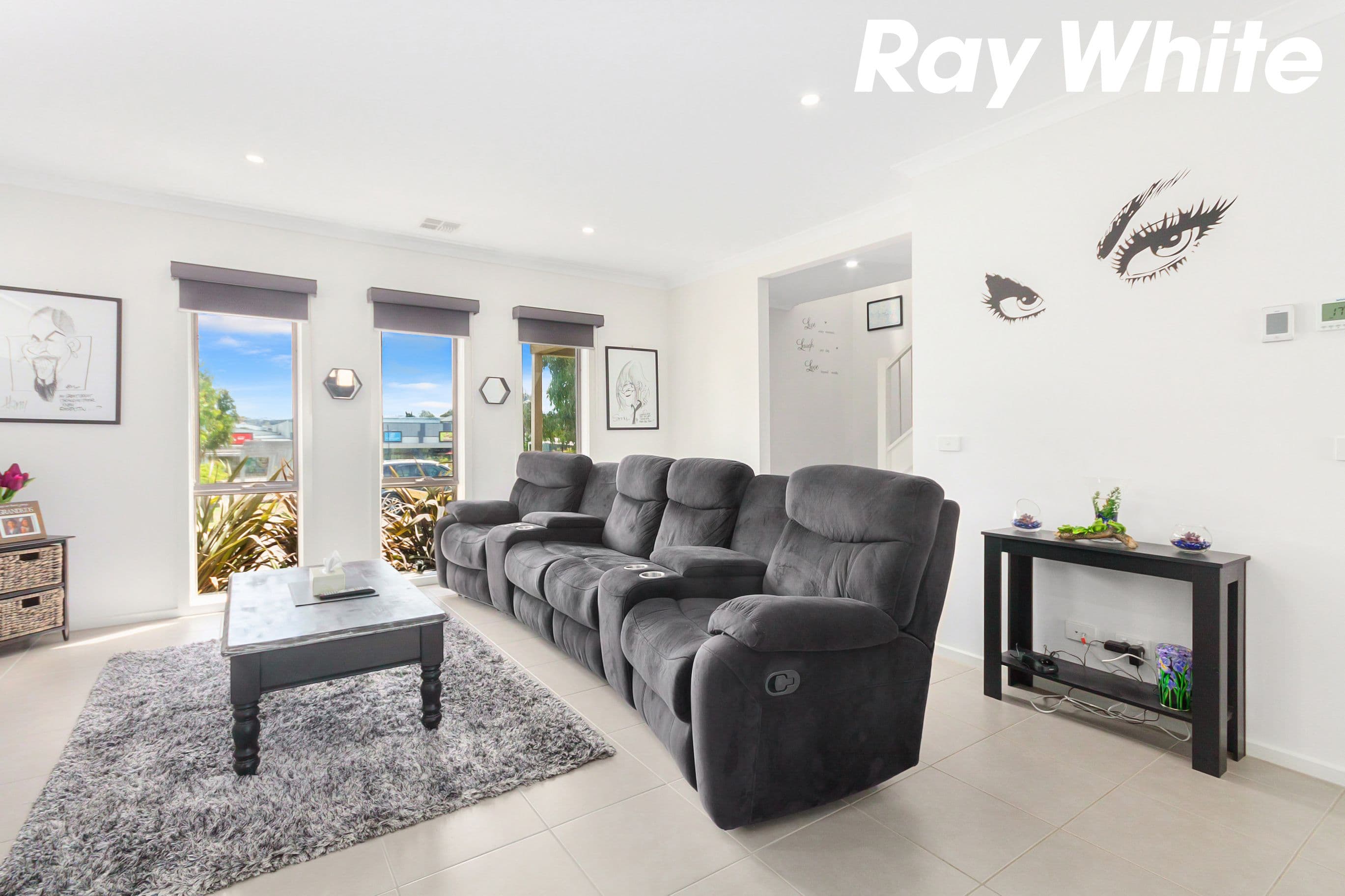2 Adriatic Way, Pakenham VIC 3810, Pakenham - Thumbnail 2
