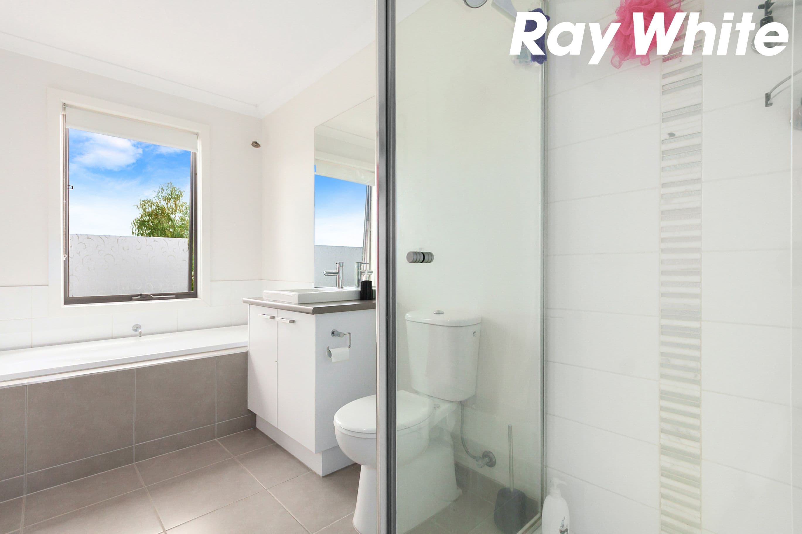 2 Adriatic Way, Pakenham VIC 3810, Pakenham - Thumbnail 8