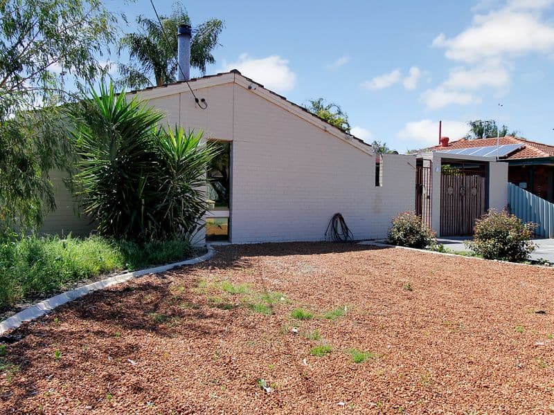 5 Mintern Court, THORNLIE WA 6108, Thornlie - Thumbnail 2