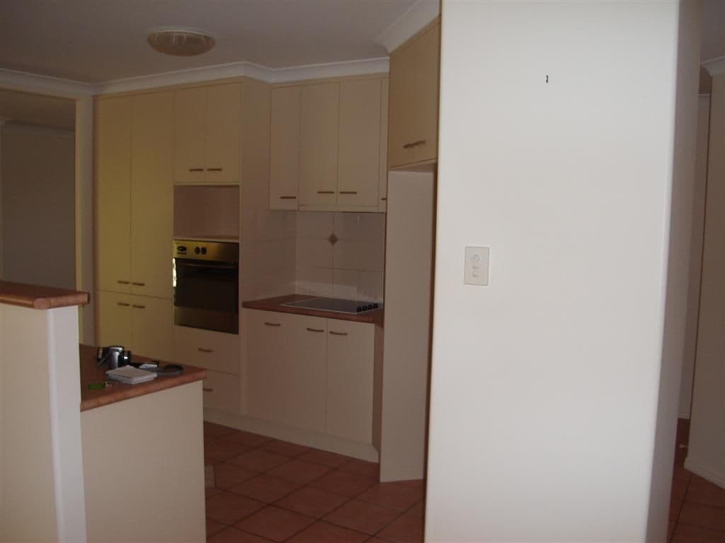 8 Elkington Avenue, BARGARA QLD 4670, Bargara - Thumbnail 2