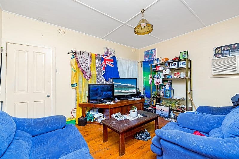 44 Hume Boulevard, KILLARNEY VALE NSW 2261, Killarney Vale - Thumbnail 2