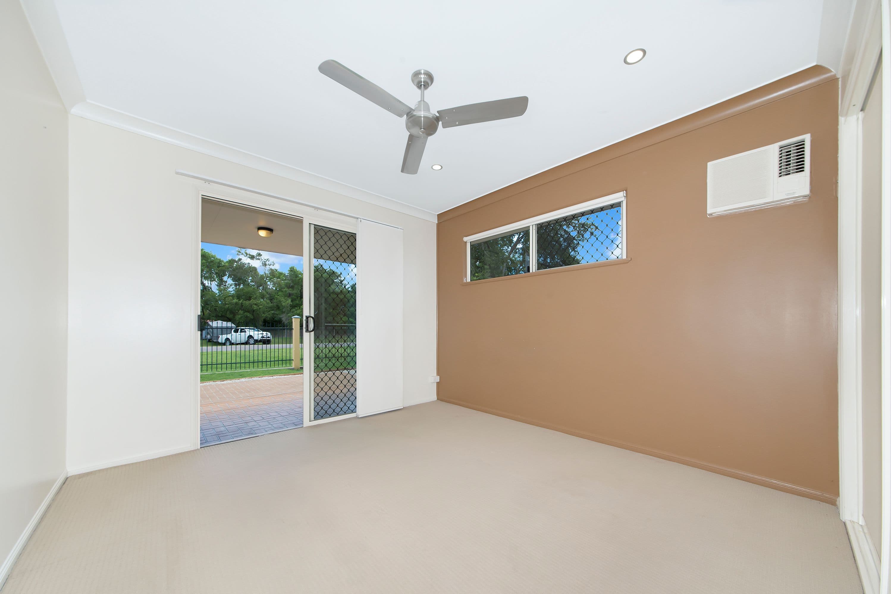 9 Nineteenth Avenue, Kirwan QLD 4817, Kirwan - Thumbnail 4