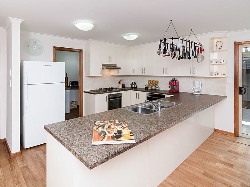 2/306 Waiora Road, Macleod, Macleod - Thumbnail 5